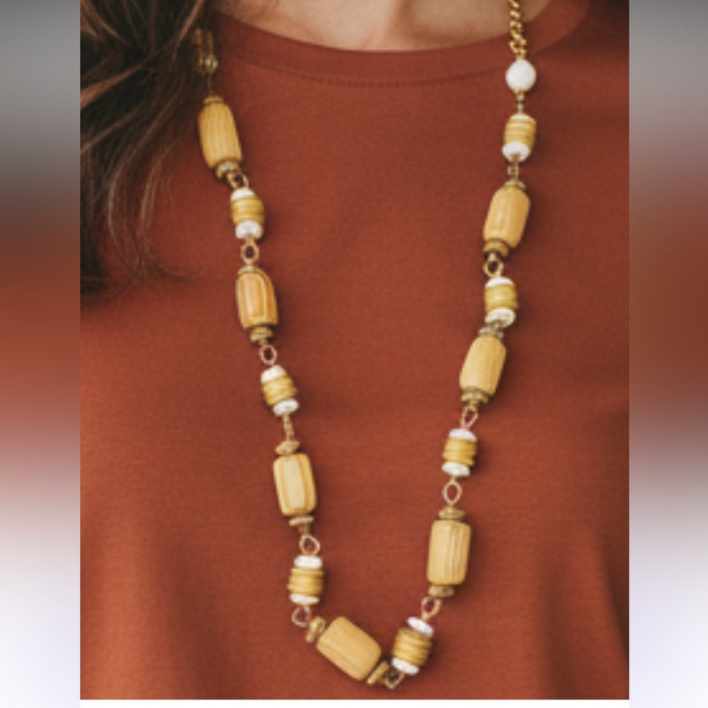 Vintage Wood & White Bead Necklace with Gold Accents – All SeasonStatement Piece